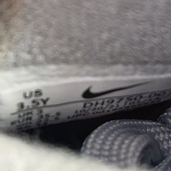 NEW Size 3.5Y Nike Dunk High Athletic Smoke Club Grey Red White Shoes DH9750-001 - Picture 9 of 9